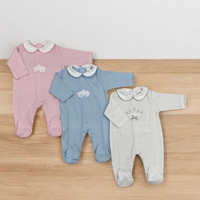 Pijama algodón cuello bebé corona.