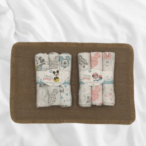Pack de tres gasas de DISNEY 80x80 cm.