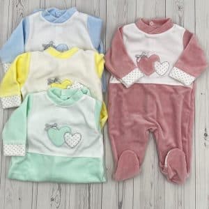 Pijamas terciopelo corazones.