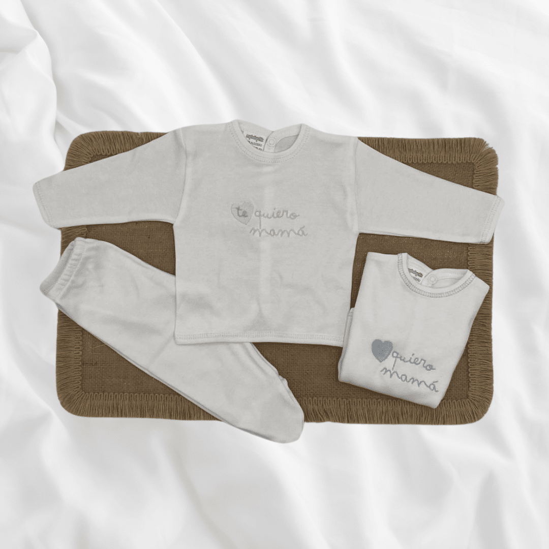 Conjunto algodón 100% frase te quiero mama 0/1 mes.